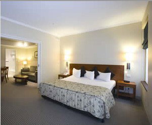 Batman's Hill On Collins - Tourism Caloundra 0