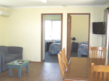 Allestree Holiday Units - Tourism Caloundra 2