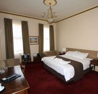 Glenferrie Hotel - Tourism Caloundra
