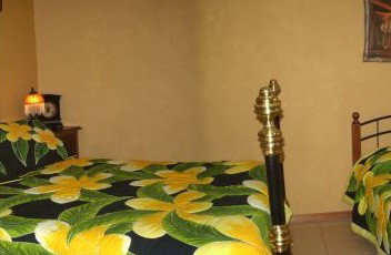 Airlie Beach Myaura Bed And Breakfast - Tourism Caloundra 2