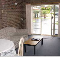 Southern Cross Holiday Apartments - Tourism Caloundra