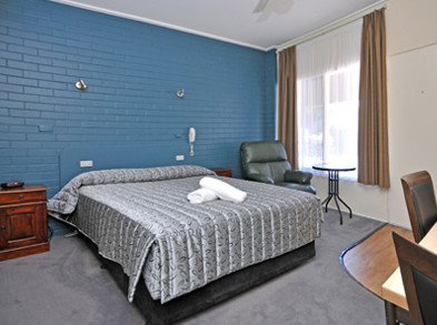 The Elm Motel - Tourism Caloundra 1