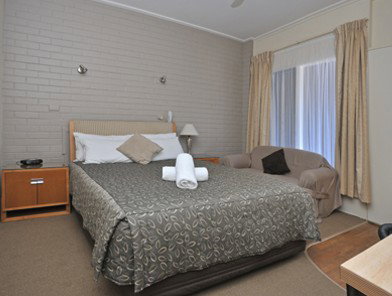 The Elm Motel - Tourism Caloundra 2