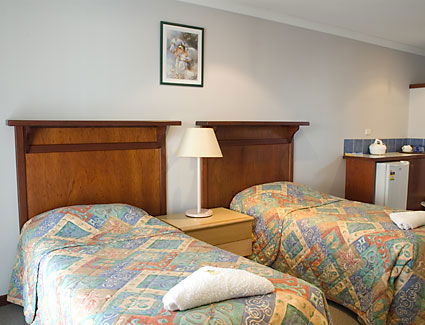 Denmark Hotel & River Rooms Motel - Tourism Caloundra 3