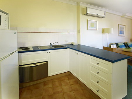 Oaks Calypso Plaza - Tourism Caloundra 2