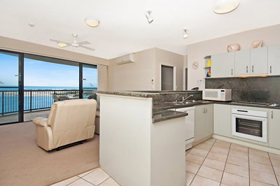 Windward Passage, Golden Beach - Tourism Caloundra 9