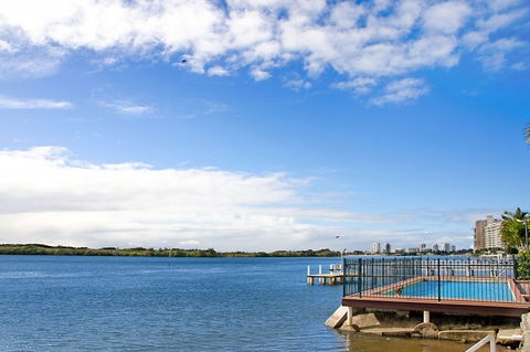 Banyandah Towers - Tourism Caloundra 4