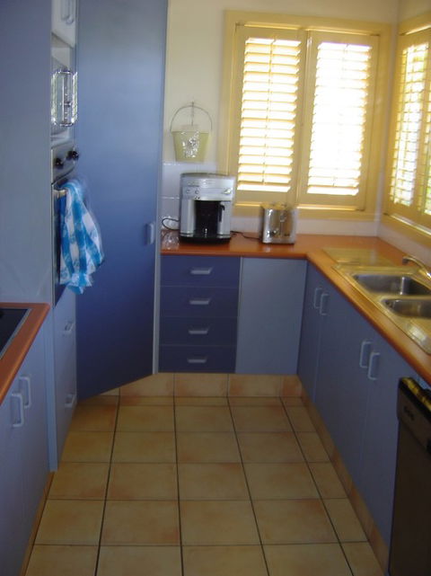 Hastings Cove Holiday Apartments - Tourism Caloundra 2