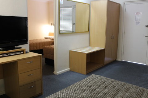 Armidale Motel - Tourism Caloundra 1
