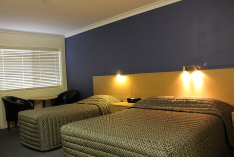 Armidale Motel - Tourism Caloundra 3