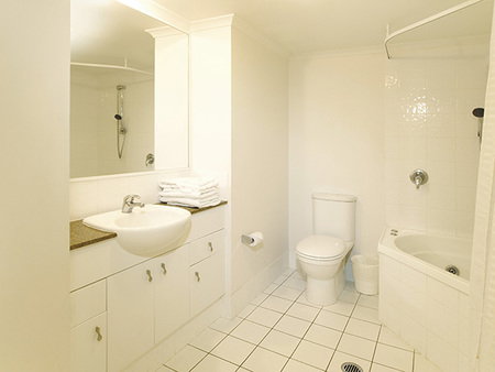 Oaks Seaforth Resort - Tourism Caloundra 4