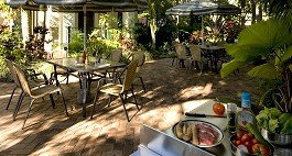 Tropic Towers Apartments - Tourism Caloundra 3