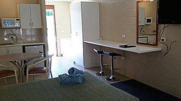 Barham Bridge Motor Inn - Tourism Caloundra 4