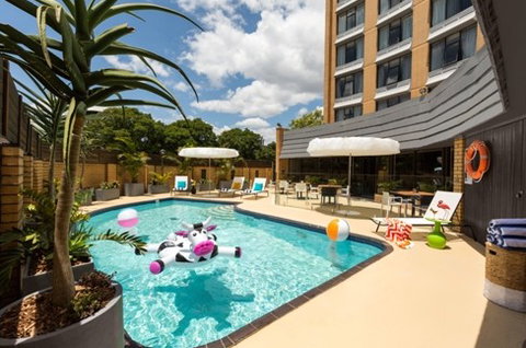 Atura Albury - Tourism Caloundra 2
