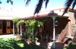 Nthaba Cottage - Tourism Caloundra 4