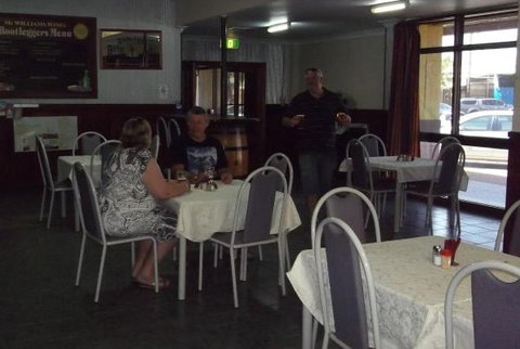 Goldfields Hotel Motel - Tourism Caloundra 0