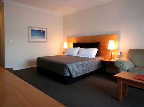 Comfort Inn The International - Tourism Caloundra 2