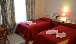 Palms Bed And Breakfast - Tourism Caloundra 1