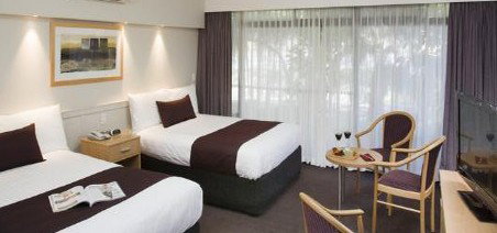 Alice Springs Resort - Tourism Caloundra 5