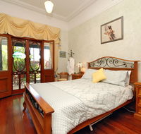 Above Bored Bed and Breakfast - Tourism Caloundra