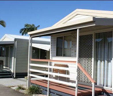 Colonial Village Motel - Tourism Caloundra 3