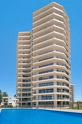 Beachside Tower - Tourism Caloundra 0