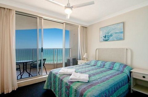 Beachside Tower - Tourism Caloundra 1