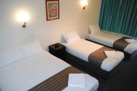 Coffs Harbour Pacific Palms Motel - Tourism Caloundra 2
