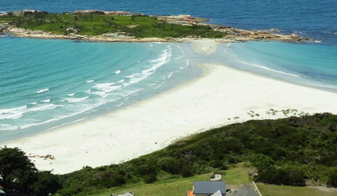 Diamond Island Resort - Tourism Caloundra 0