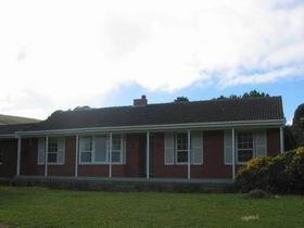 Red Brick Sea Retreat - Tourism Caloundra 0