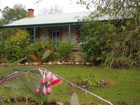 Naimanya Cottage - Tourism Caloundra 0