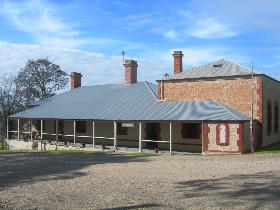 Wellington Courthouse - Tourism Caloundra 0