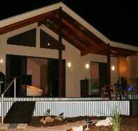 Pike River Luxury Villas - Tourism Caloundra
