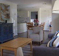 Saltaire Yellow - Tourism Caloundra