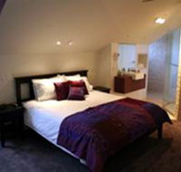 Merlot  Verdelho - Tourism Caloundra