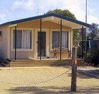 Seabreeze Accommodation - Tourism Caloundra