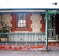 The Lion Cottage - Tourism Caloundra