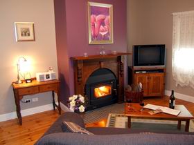 Willowbrook Cottages - Tourism Caloundra 0