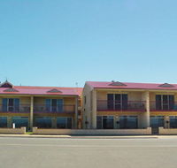 Tumby Bay Hotel Seafront Apartments - Tourism Caloundra