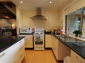 Brownlow SA Tourism Caloundra