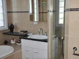 Girraween House - Tourism Caloundra 2