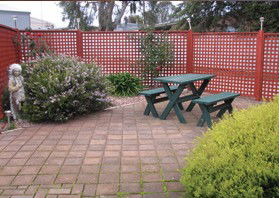 Louth Bay Holiday Apartment - Tourism Caloundra 3