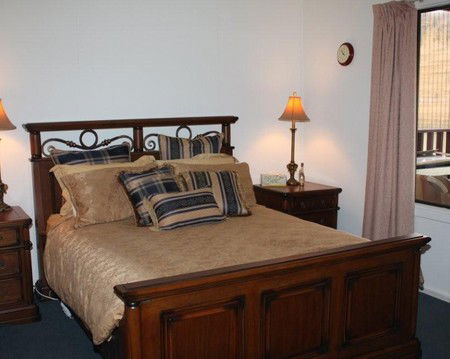 River Shack Rentals - The River Classic - Tourism Caloundra 3