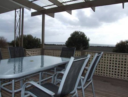 Nepean Bay Getaway - Tourism Caloundra 1