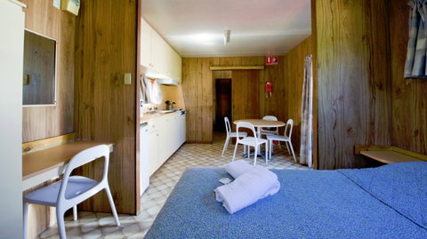 Port Elliot Holiday Park - Tourism Caloundra 0