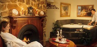 Paringa House B&B Stone Cottages - Tourism Caloundra 1