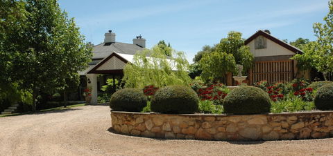 Paringa House B&B Stone Cottages - Tourism Caloundra 3