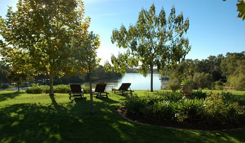Paringa House B&B Stone Cottages - Tourism Caloundra 8