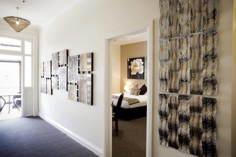 Balcony On Sixth Lodge - Tourism Caloundra 0