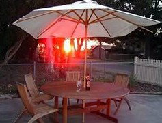Summerhouse BnB - Tourism Caloundra 3